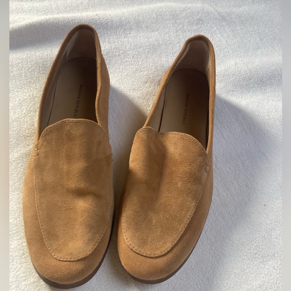 Banana Republic suede demi loafers in camel - Picture 1 of 5